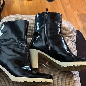 Banana Republic Glossy Black Heeled Boots 9